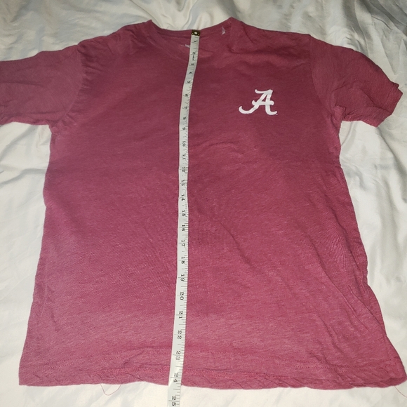 University of Alabama T shirt Size Medium with cute back logo - Picture 4 of 6